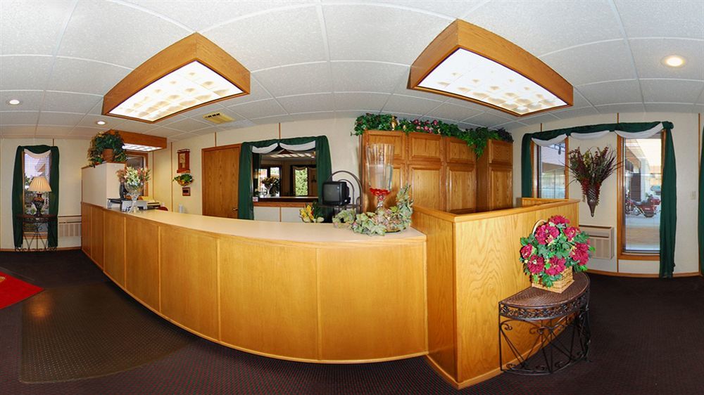 Econo Lodge Wall Bagian luar foto